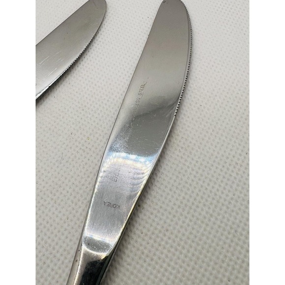 Ekco Eterna Stainless "Country Garden" Japan Lot of 2 Knife Flatware Floral - Picture 4 of 6
